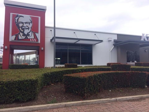 KFC - Hillcrest - Accommodation Brisbane 0