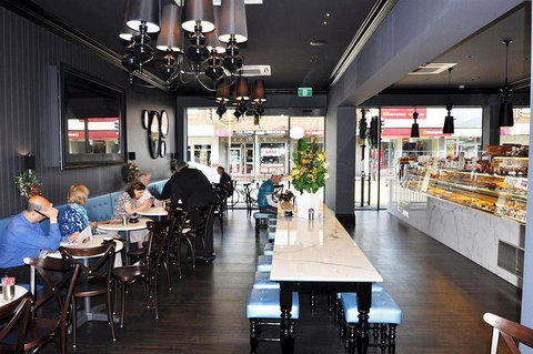 Laurent - Balwyn - Accommodation Brisbane 0