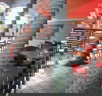 Norman Hotel - Accommodation Brisbane