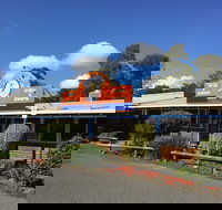 Log Cabin Pizza - Accommodation Brisbane