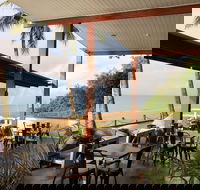 Enzo's On The Beach - Accommodation Brisbane