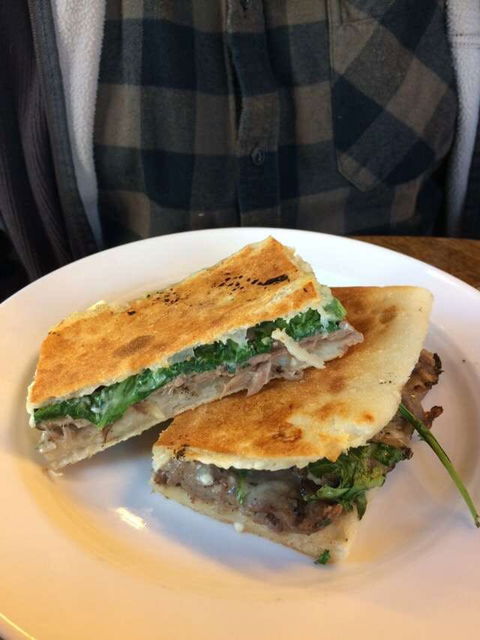 Loaves And The Dishes - Accommodation Brisbane 0
