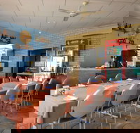 Golden Ponds Bar Restaurant  Function Centre - Accommodation Brisbane