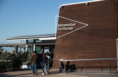 Merewether Surfhouse - Accommodation Brisbane 1