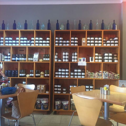 Perenti - Accommodation Brisbane 0