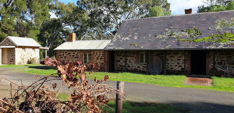 Jenke Vineyards - Accommodation Brisbane 0