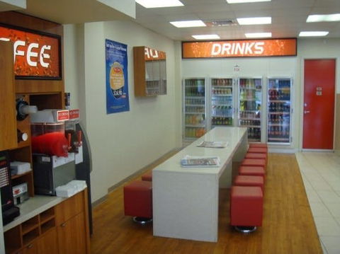 Lucky Corner - Accommodation Brisbane 0