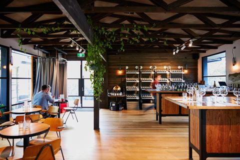 Giant Steps Cellar Door - Accommodation Brisbane 1