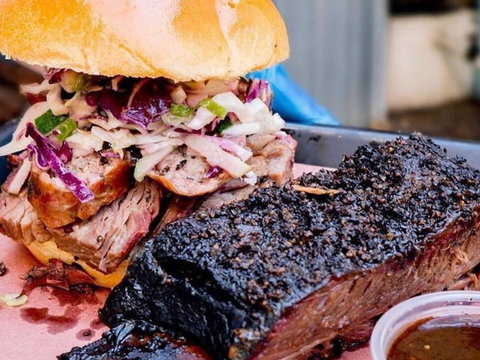 Bovine And Swine Barbeque - Accommodation Brisbane 1