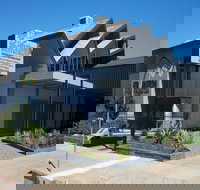 75 on Arthur at The Wellington Soldiers Memorial Club - Accommodation Brisbane