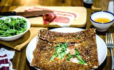 Bellas Cafe & Licensed Italian Restaurant - Accommodation Brisbane 4