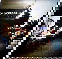 Bradlees on the Beach - Accommodation Brisbane