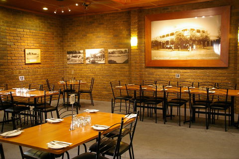Crown Hotel Wentworth - Accommodation Brisbane 2