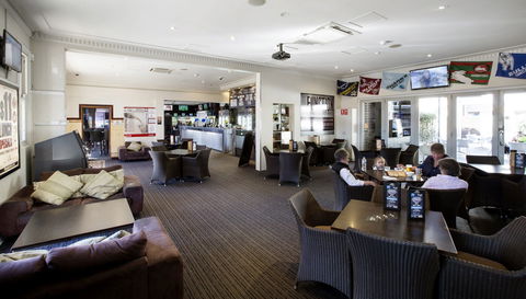 Horse & Jockey Hotel - Accommodation Brisbane 0