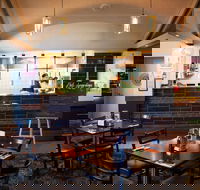 Petrie Hotel - Accommodation Brisbane