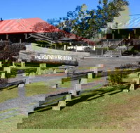 The Pub With No Beer - Accommodation Brisbane