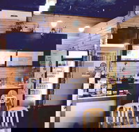 Magic Momo Kafe - Accommodation Brisbane