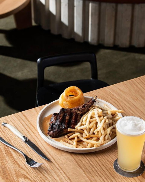 Sports & Woodfired Pizza Bar - The Vicar - Accommodation Brisbane 0