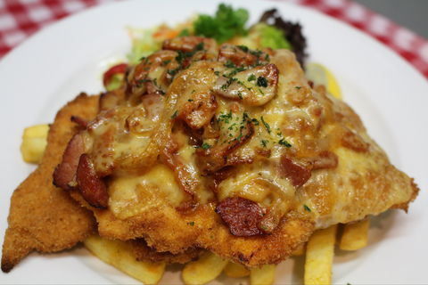Austrian Schnitzelhaus Erina - Accommodation Brisbane 0