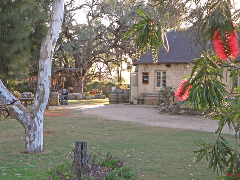 Overland Corner Hotel - Accommodation Brisbane 0