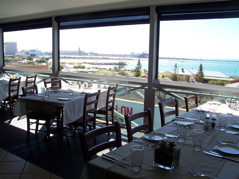 HarbourView Restaurant And Bar - Accommodation Brisbane 0
