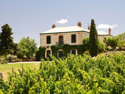 Clos Clare - Accommodation Brisbane 0