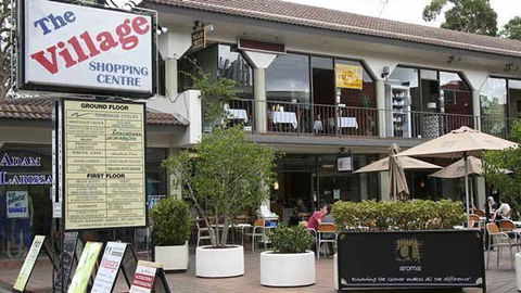 Delhi Hutt - Accommodation Brisbane 0
