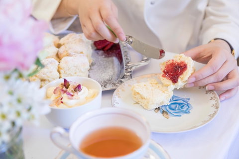 Mary Eats Cake - Accommodation Brisbane 2