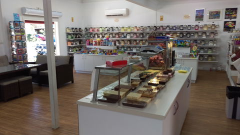 Mogo Fudge And Ice Cream /  Courtyard Cafe / Lots Of Lollies Mogo - Accommodation Brisbane 2