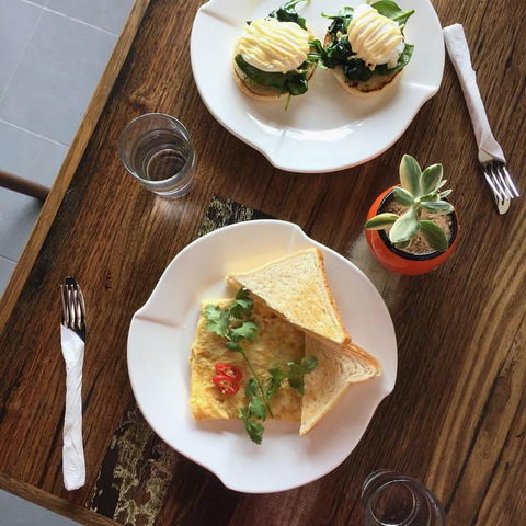 King Hot Bread Bakery - Accommodation Brisbane 0