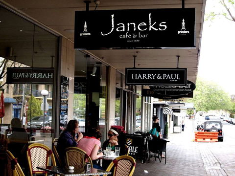 Janeks - Accommodation Brisbane 0