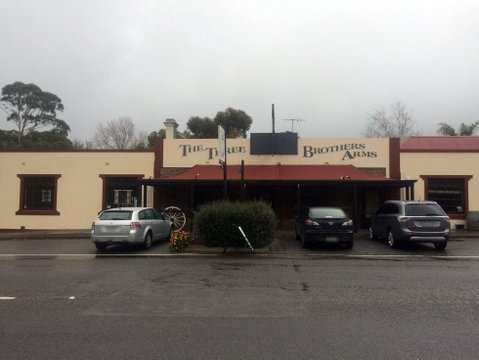 Three Brothers Arms - Accommodation Brisbane 0
