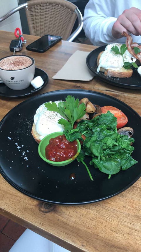 Thirty Three Cups - Accommodation Brisbane 3