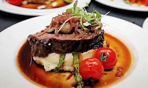 L' Aqua Restaurant - Accommodation Brisbane 3