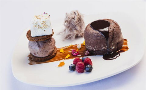 L' Aqua Restaurant - Accommodation Brisbane 5