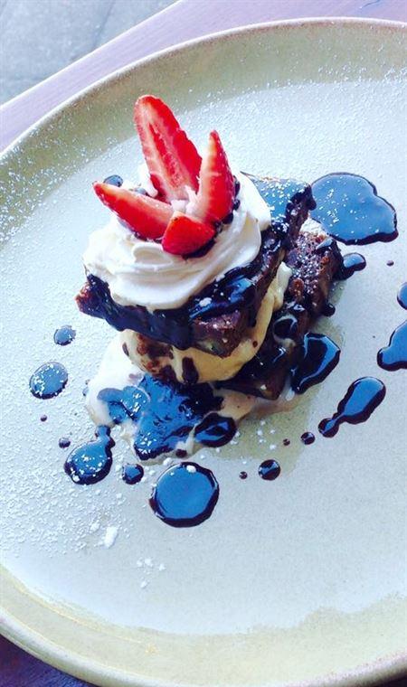 Agatha's Licensed Cafe - Accommodation Brisbane 4
