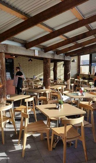 Agatha's Licensed Cafe - Accommodation Brisbane 6