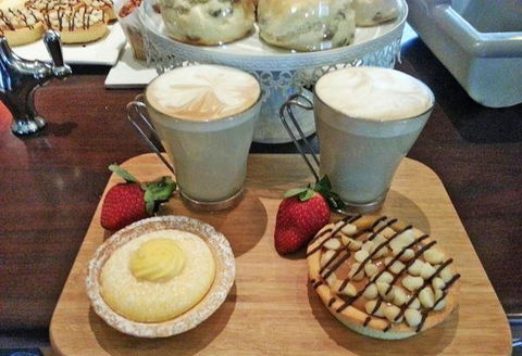 Agatha's Licensed Cafe - Accommodation Brisbane 8