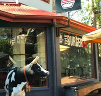 The Burger Pit - Accommodation Brisbane