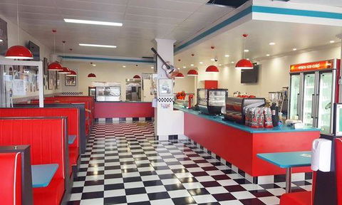 RJ's Rock N Roll Diner - Accommodation Brisbane 8