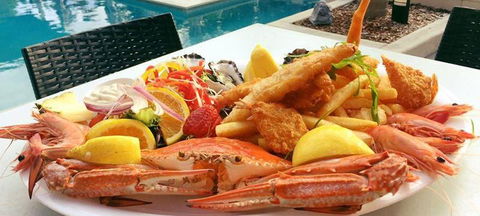 Rockpools Cafe Bar & Function Centre - Accommodation Brisbane 3