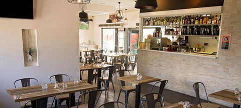 Rockpools Cafe Bar & Function Centre - Accommodation Brisbane 4