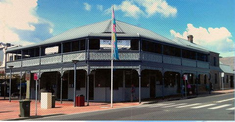 The New England Hotel - Accommodation Brisbane 0