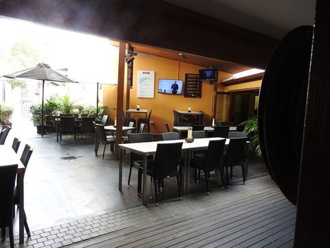 Yandina Hotel - Accommodation Brisbane 5