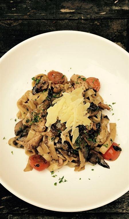 La Cucina Italian Eatery - Accommodation Brisbane 4