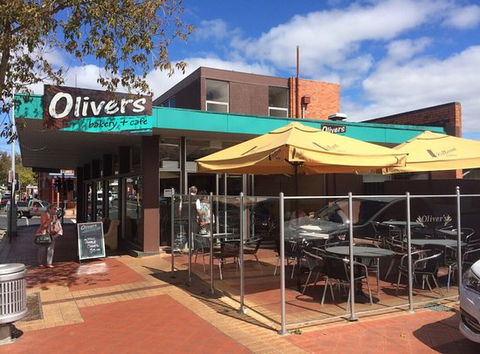 Olivers Bakery & Cafe - Accommodation Brisbane 0