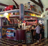 Cruzin' in the 50's Diner - Accommodation Brisbane