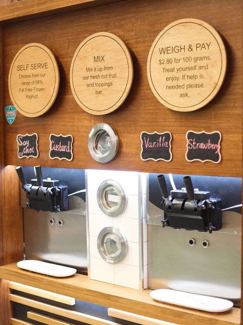 White Cow - Greek Frozen Yogurt, Artisan Gelato - Accommodation Brisbane 1