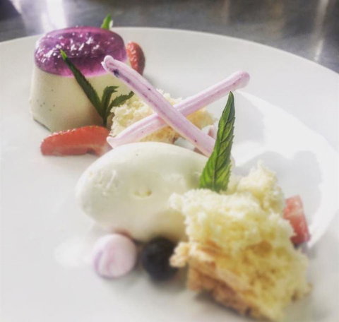 Table 426 - Accommodation Brisbane 19