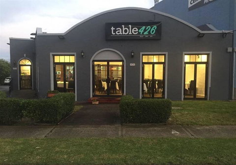 Table 426 - Accommodation Brisbane 5